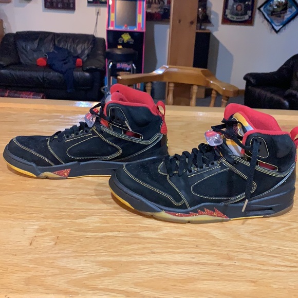 PRELOVED AIR JORDAN 60+ ATLANTA HAWKS, 364806-071